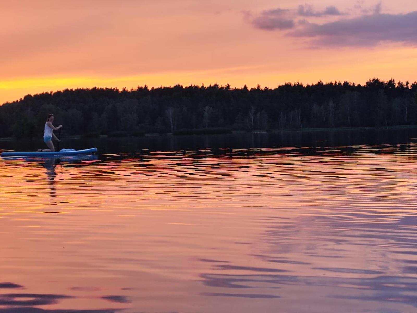 Bungalow Direkt Am See, Mit Eigenem Boot Roding Exterior foto