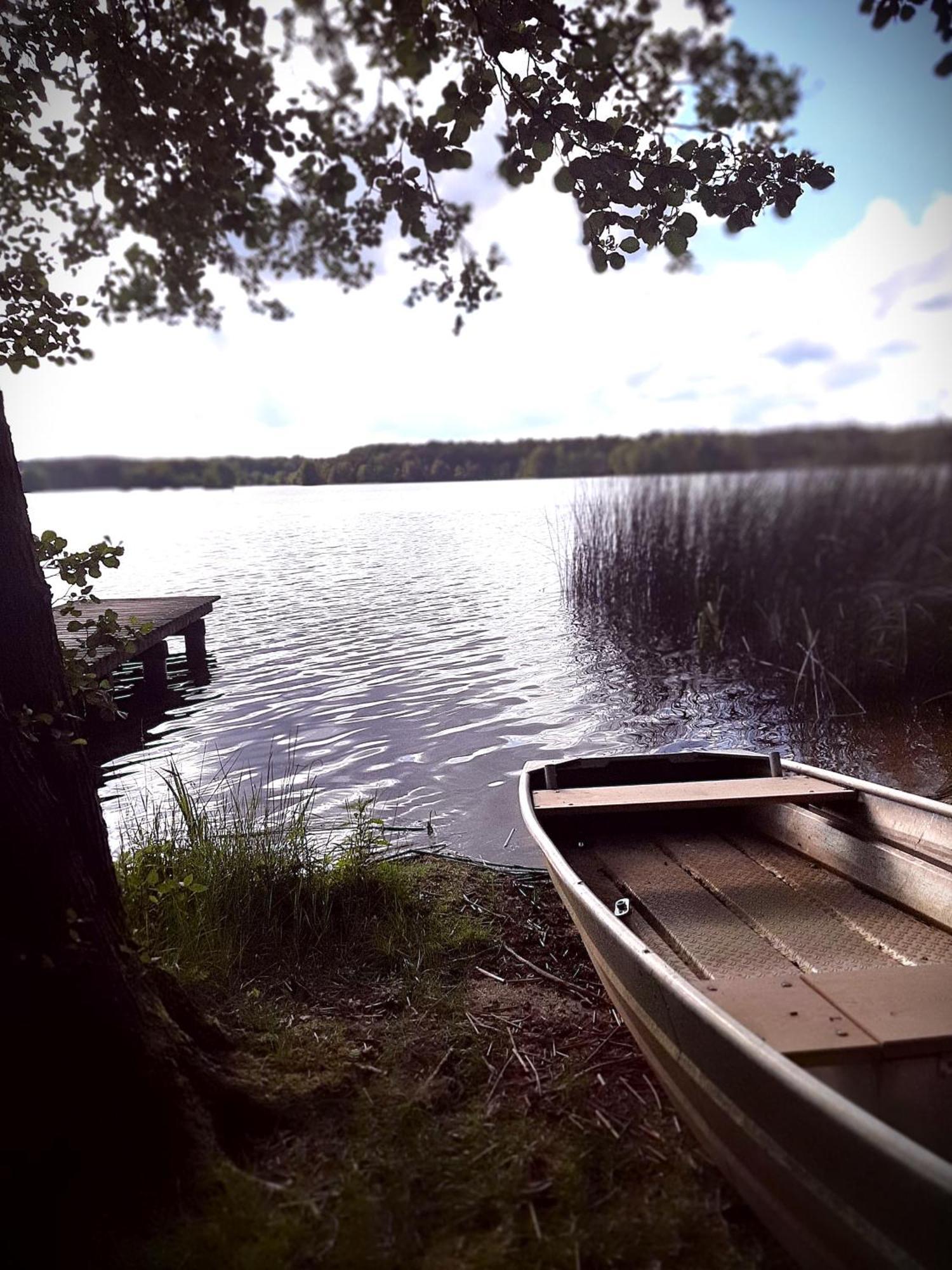 Bungalow Direkt Am See, Mit Eigenem Boot Roding Exterior foto